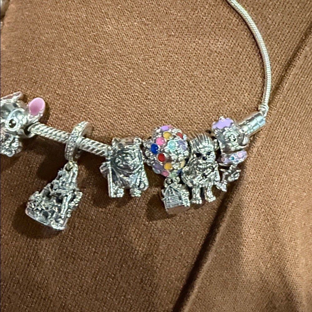 Pandora Disney Silver Charm Bracelet with 10 charms - Picture 4 of 4
